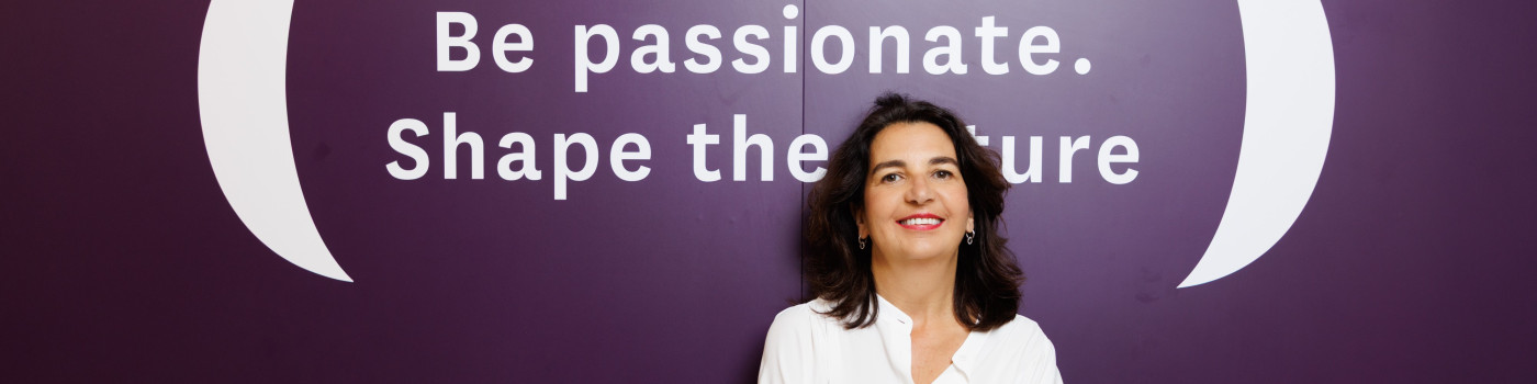 Delphine Manceau explique l'importance de l'esprit d'innovation enseigné à NEOMA. 